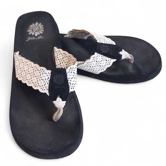 Yellow Box Shoes - Yellow Box White Cutout Faux Leather Flip Flops Women’s Size 8